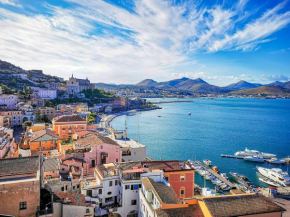 La Perla Azzurra Gaeta